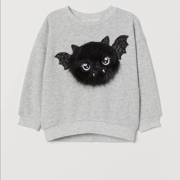 H&M Tops - H&M Bat sweatshirt girls